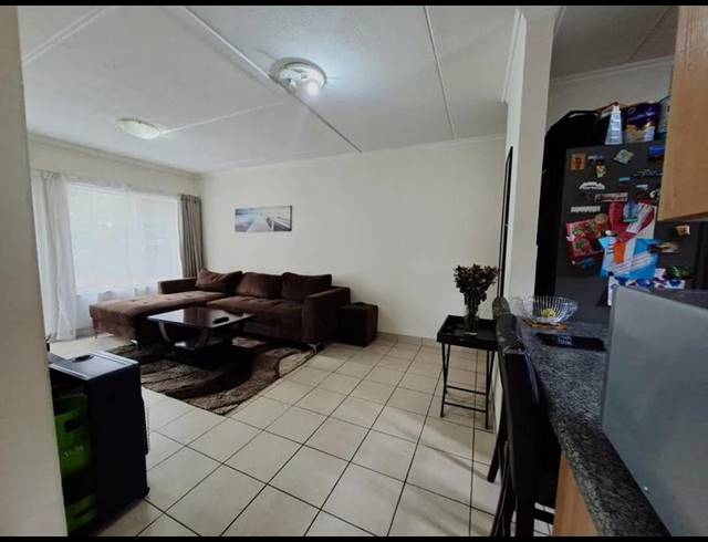 2 BEDROOM APARTMENT FOR SALE IN MEREDALE